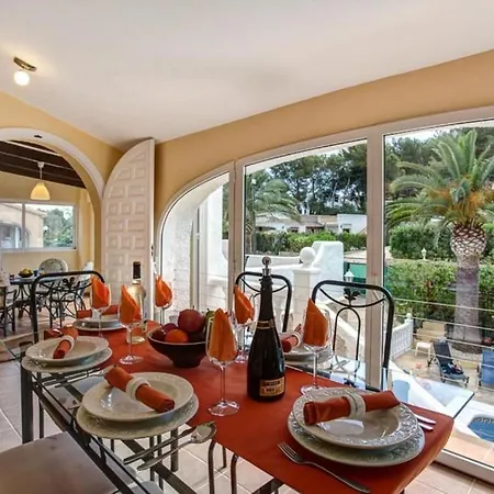 Gengibre, Villa